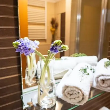Apartment No1 Business Smart *